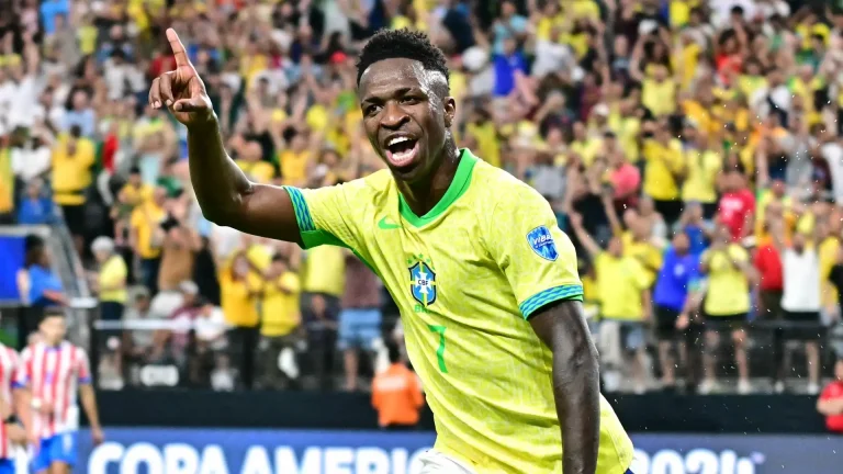 Vini Jr. Brilha na Copa América! ⚽🔥 Dois Gols e Show de Dribles - Próximo Melhor do Mundo?