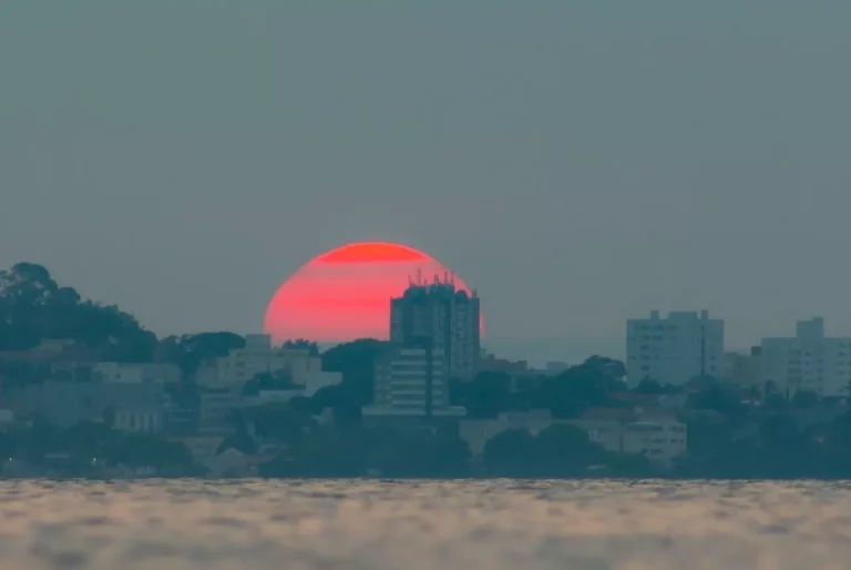Guarulhos: Alerta de Calor Extremo! Setembro promete recordes acima de 40ºC