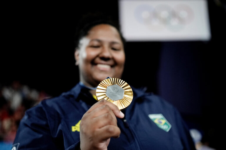 Sensacional! Bia Souza Vence Número 1 do Mundo e Avança nas Olimpíadas 2024
