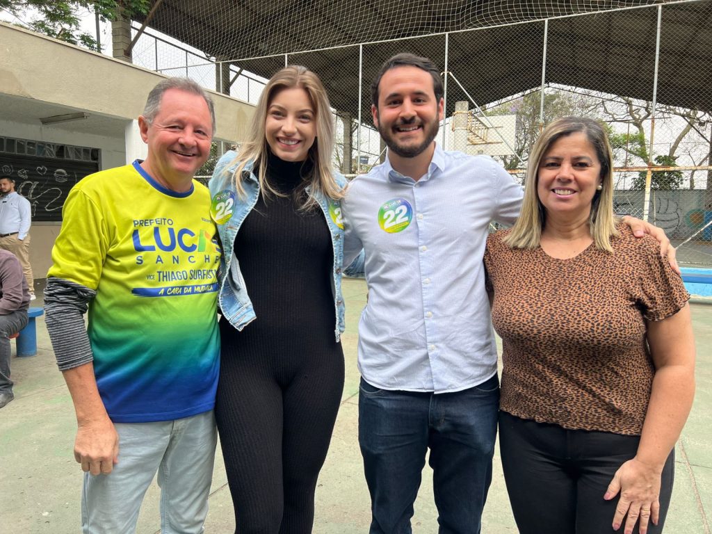 Lucas Sanches vota ao lado da noiva e dos pais e se diz confiante para o segundo turno: “a cidade quer mudança”