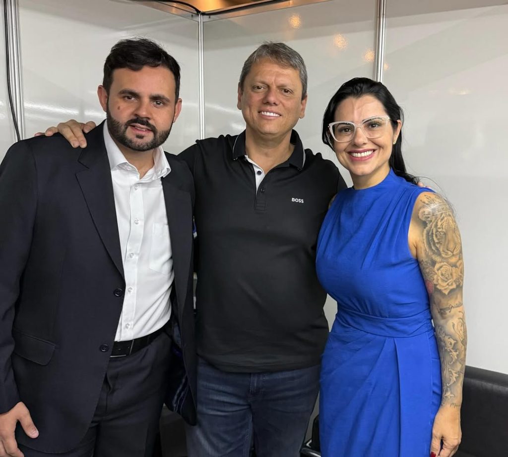 Governador Tarcísio, Prefeito Lucas Sanches e Secretário Carlos Santiago destacam integração partidária em Encontro do PL em Guarulhos