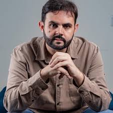 “Prefeitura de Guarulhos e vereador Carlos Santiago buscam solução para deslizamento no Jardim Piratininga”