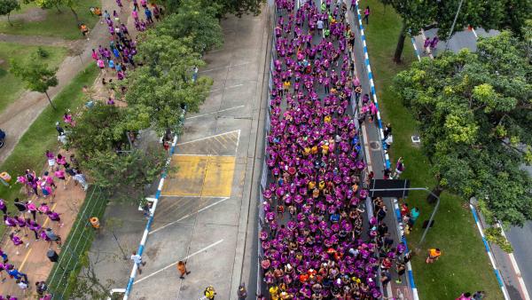 Prefeitura auxilia motoristas e prepara rotas alternativas para Corrida e Caminhada do Batom