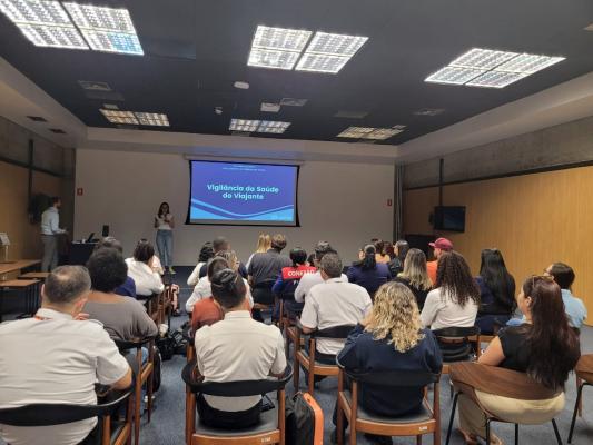 Prefeitura capacita agentes do aeroporto para cuidar de inadmitidos e evitar riscos sanitários