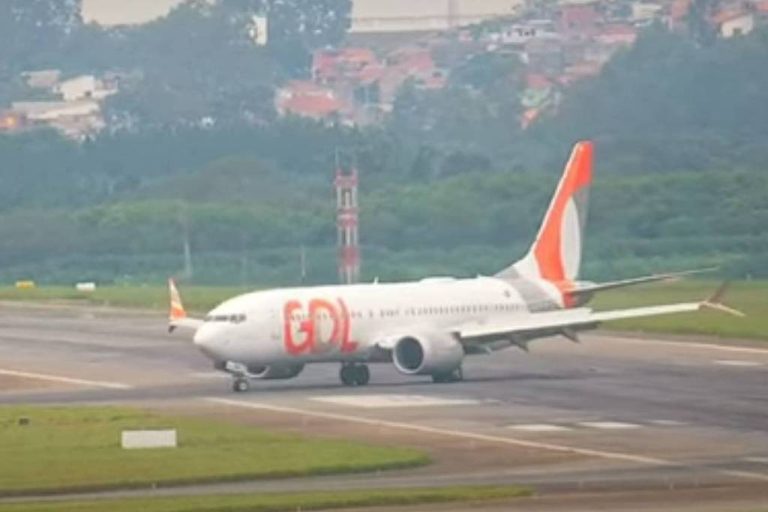 Crianças Invadem Área Restrita do Aeroporto de Guarulhos Durante Aterrissagem