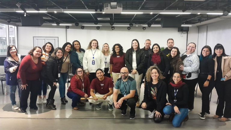 Gestores dos CEUs participam de capacitação sobre abordagem da cultura indígena em sala de aula