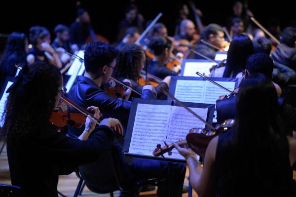GRU Sinfônica traz ao palco do Adamastor obras de grandes compositores da música de concerto
