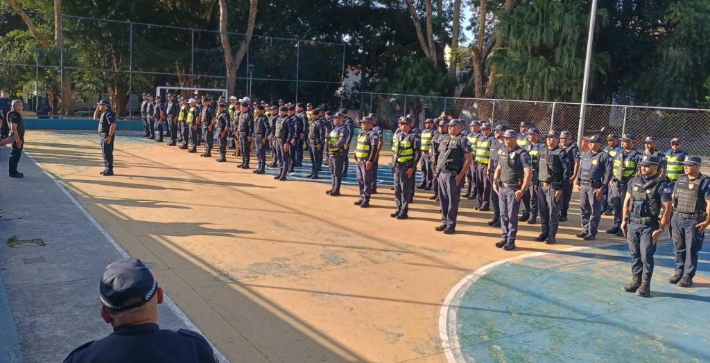 GCMs de Guarulhos, Arujá e Itaquaquecetuba prendem cinco pessoas e apreendem entorpecentes em operação "Fronteiras Seguras".