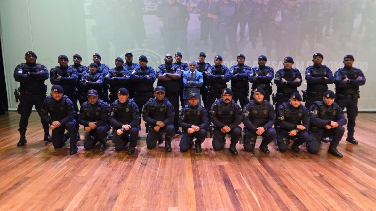 GCM realiza solenidade de passagem de comando e de valorização profissional no Adamastor.