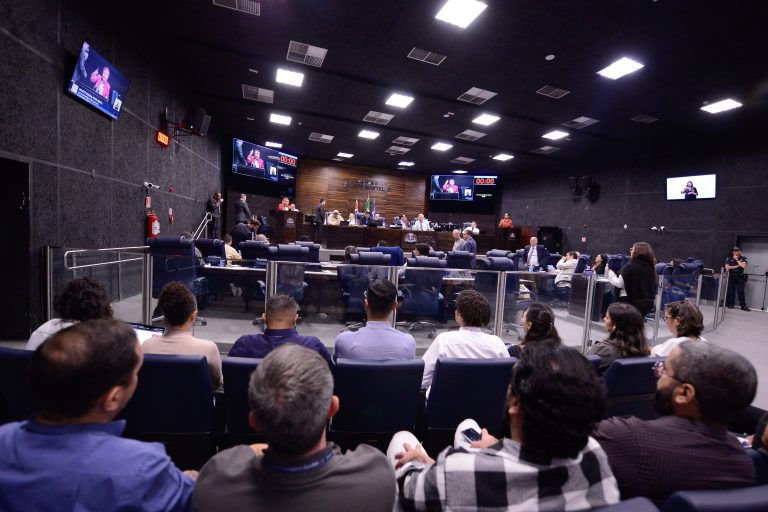 Câmara de Guarulhos Aprova Reajuste de 2% para Servidores Municipais