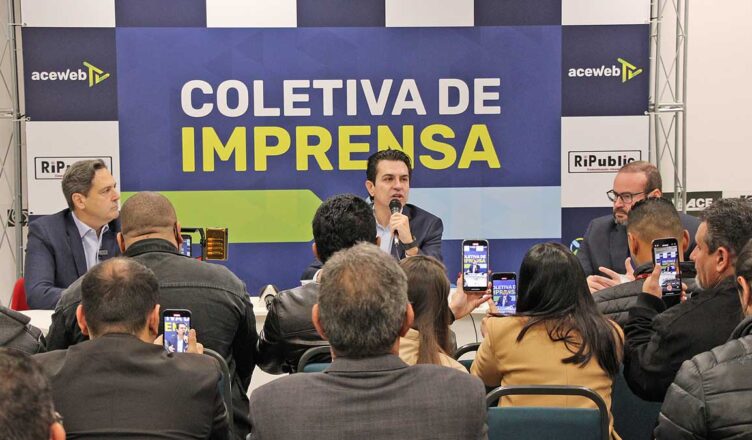 "President Silvio Alves e Deputado Luiz Philippe em coletiva na ACE-Guarulhos"