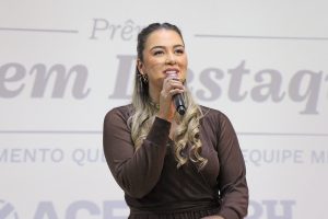 "Cerimônia do 1º Prêmio RH em Destaque da ACE-Guarulhos no Colégio Torricelli"