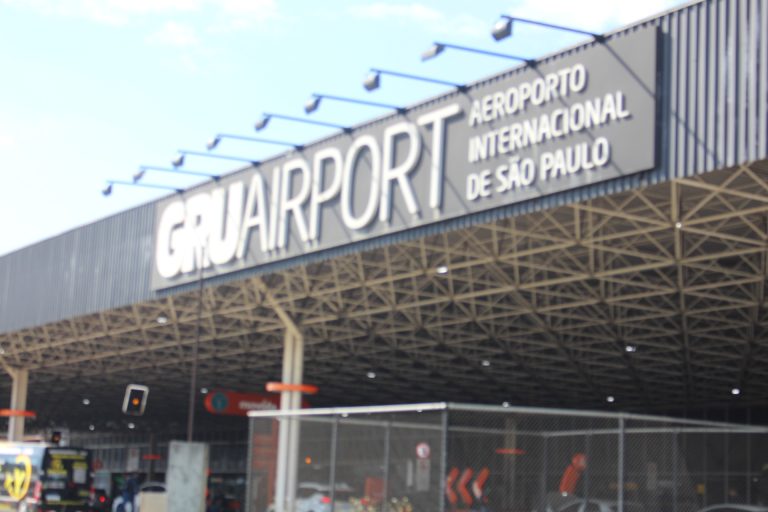 "PF prende foragido da Justiça no Aeroporto de Guarulhos durante fiscalização migratória"
