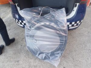 GCM de Guarulhos prende dois homens por furto de fios após flagrante por câmeras de monitoramento