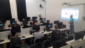 Prefeitura promove curso de programação e pilotagem de drones para estudantes de escolas públicas