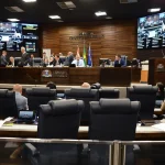 Câmara de Guarulhos Delibera 193 Novos Projetos em Sessão Extraordinária