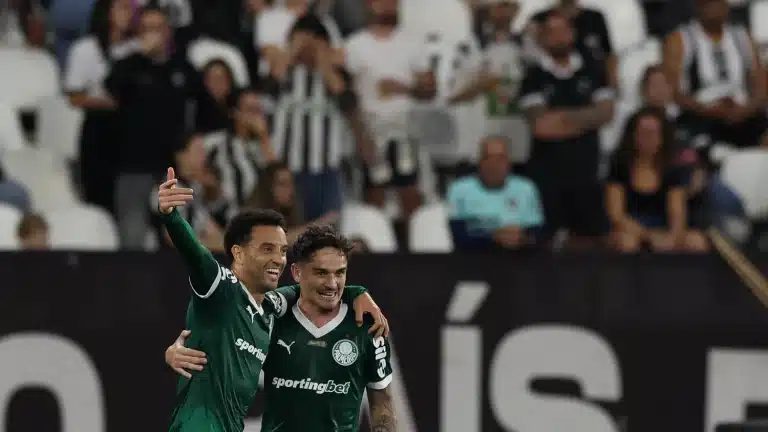Palmeiras vence Botafogo por 1 a 0 no Rio - Campeonato Brasileiro