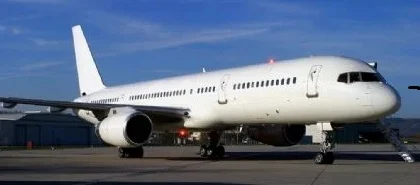 Avião sem Identificação da Força Aérea dos EUA Pousa em Guarulhos
