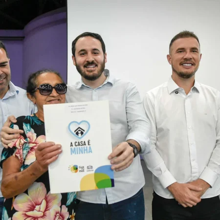 Prefeitura de Guarulhos Realiza Sonho de 255 Famílias com Entrega de Títulos de Propriedade