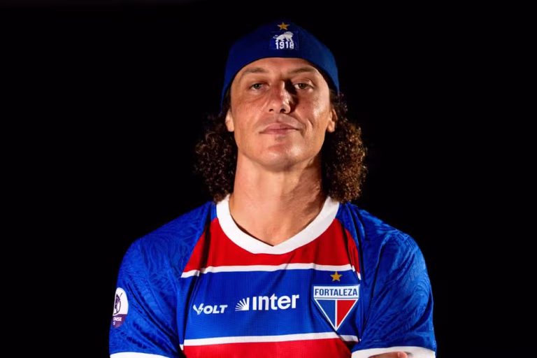 David Luiz Rescinde com Fortaleza e Retorna ao Futebol Europeu aos 38 Anos
