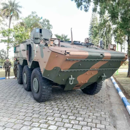 Bosque Maia Recebe Exposição de Veículo Militar Gratuita