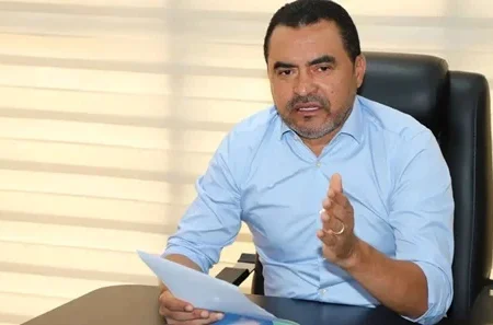 Governador do Tocantins é Afastado em Operação da PF Contra Desvio de Verbas da Covid-19