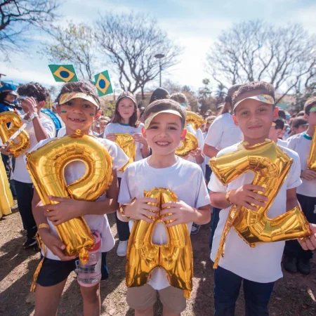 Alunos de Guarulhos Celebram Semana da Pátria com Desfile Cívico no Jardim Cumbica
