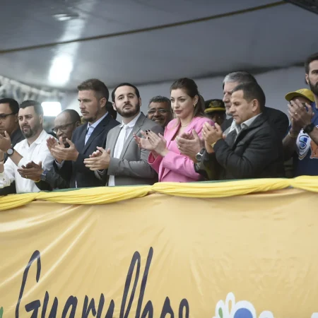 Guarulhos Celebra a Independência com Desfile Cívico-Militar no Taboão