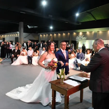 Amor e Solidariedade Marcam o Casamento Comunitário 2025 em Guarulhos
