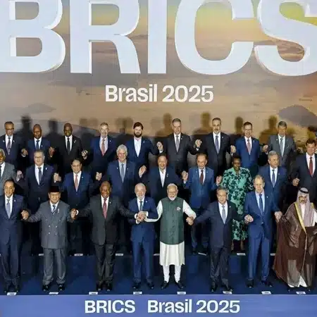 Líderes do Brics Debatem Ampliação de Comércio e Contestam Protecionismo dos EUA em Cúpula Virtual Liderada por Lula