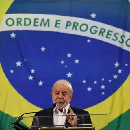 Líderes do Brics Debatem Ampliação de Comércio e Contestam Protecionismo dos EUA em Cúpula Virtual Liderada por Lula