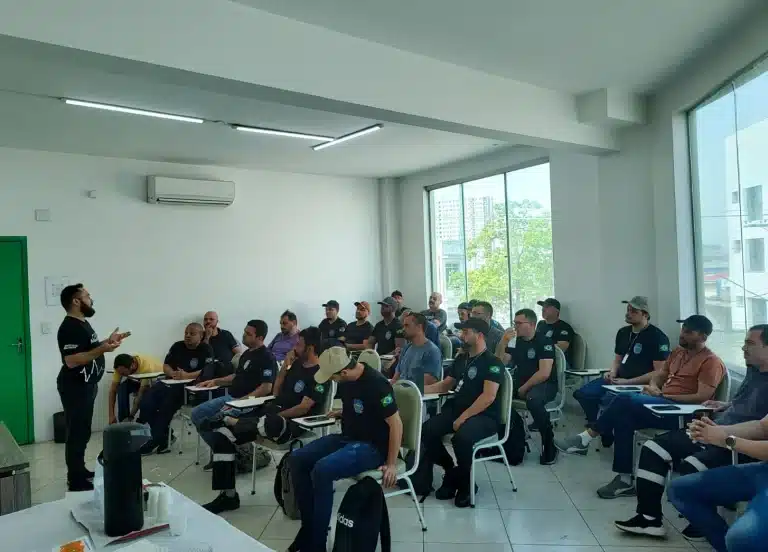 Novos Agentes de Trânsito de Guarulhos Recebem Capacitação em Mecânica Emergencial