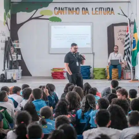 Alunos da Rede Municipal de Guarulhos Aprendem sobre Consumo Consciente