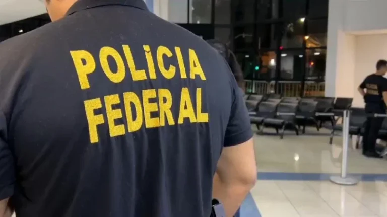 Polícia Federal Prende "Mula" do Tráfico Internacional de Drogas no Aeroporto de Guarulhos