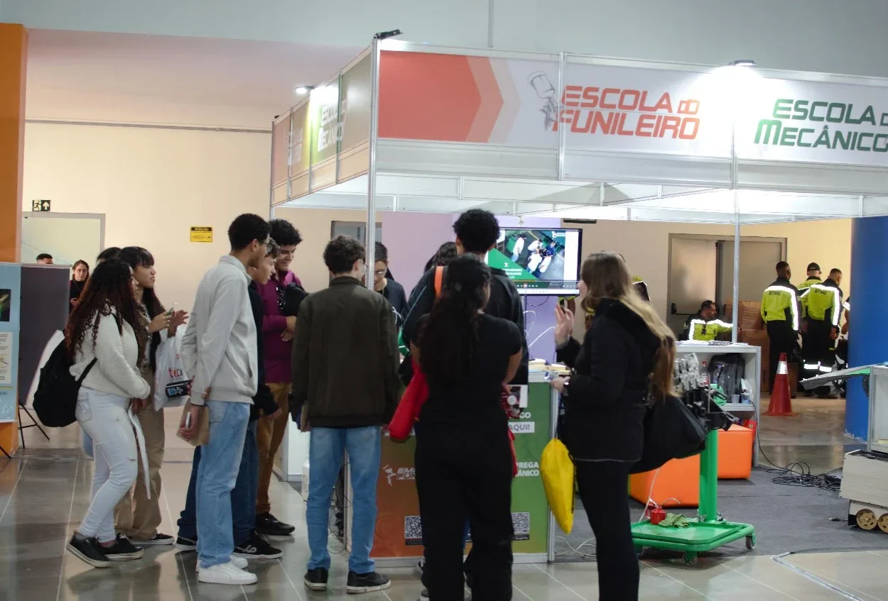 Prefeitura Homenageia Parceiros da Feira do Estudante e Anuncia Edição de 2026