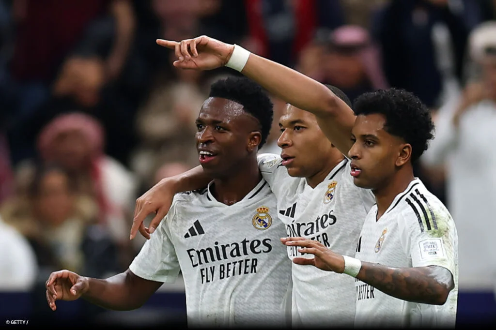 VIRAL! Vini Jr. e Virg na 'Real do Amor' após 3 Gols do Real; Comemoração do Craque Aquece Rumores de Romance