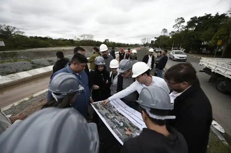 Programa Novo Baquirivu Acelera Obras de Macrodrenagem e Ganha Elogios de Banco Internacional
