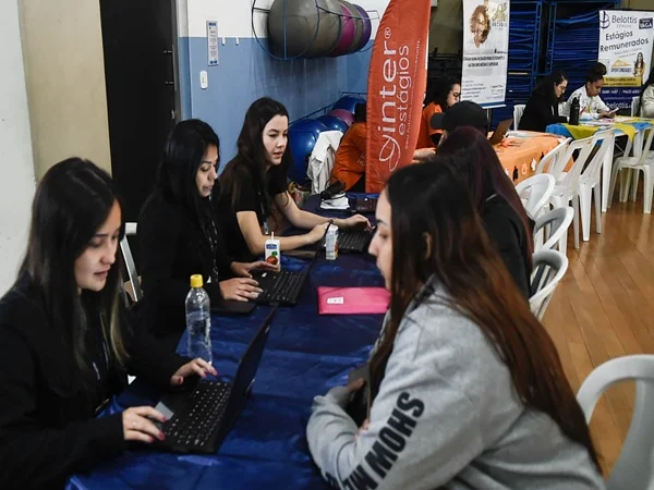 CEU Pimentas Recebe Mutirão +Estágios e Encaminha Mais de 300 Estudantes para Vagas Remuneradas