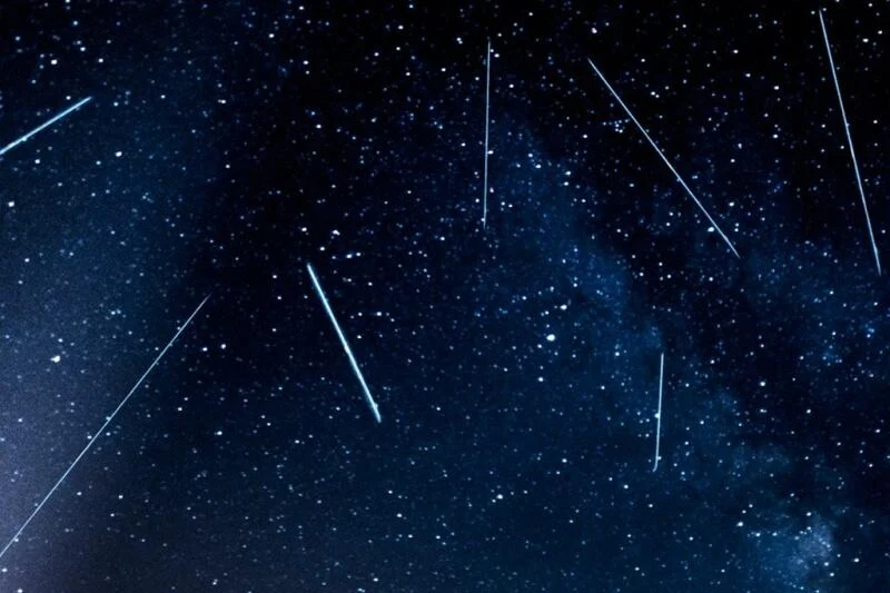 Chuva de Meteoros Orionídeas Ilumina o Céu do Brasil Nesta Semana