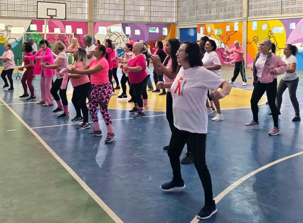 CEU Vila São Rafael Promove Manhã de Conscientização e Esporte no Outubro Rosa