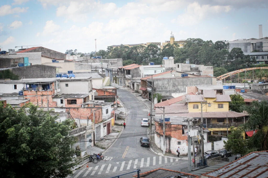 Pimentas – O Gigante Demográfico e Eleitoral de Guarulhos: Análise Revela Potencial para Múltiplas Representações Políticas