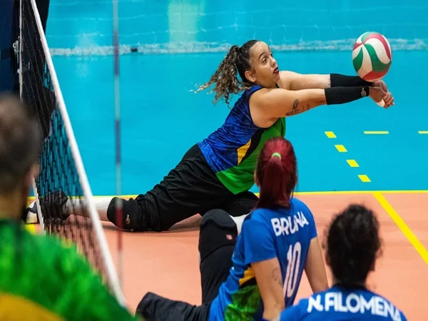 Vôlei Sentado: Brasil Conquista Duas Pratas na Copa do Mundo e Consolida Liderança no Esporte Paralímpico