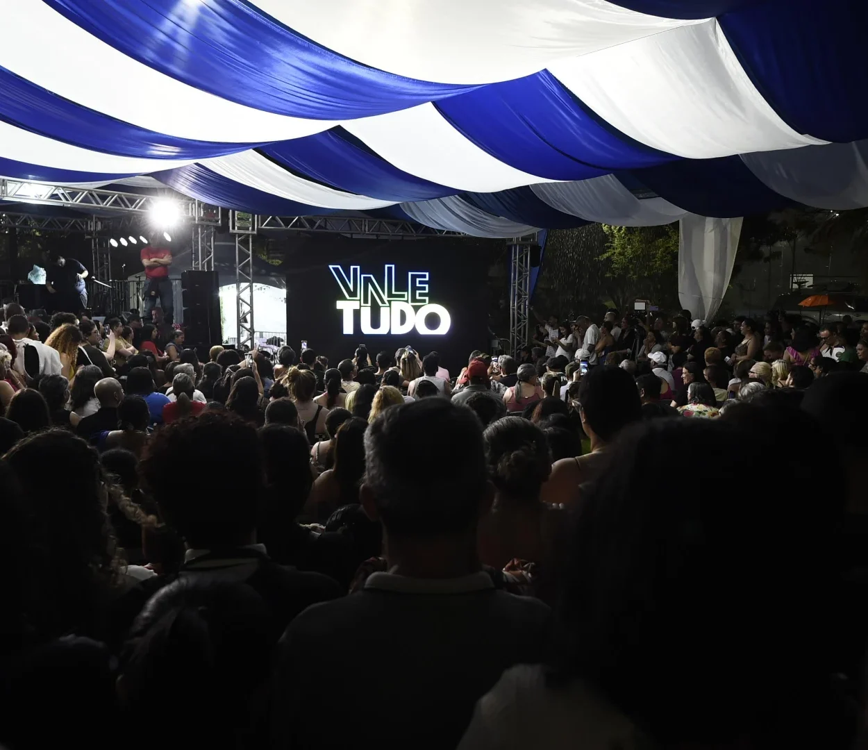 Fenômeno! Final de "Vale Tudo" Atrai Mais de Mil Pessoas ao Bosque Maia e Oktoberfest Guarulhos Estende Programação