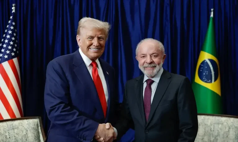 Lula e Trump Se Reúnem na Malásia e Discutem Fim do Tarifaço Contra Exportações Brasileiras