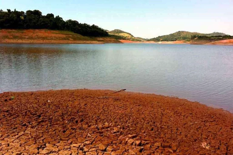 CRISE HÍDRICA EM 2026: SISTEMA CANTAREIRA ATINGE NÍVEL CRÍTICO DE 19,79% E AMEAÇA ABASTECIMENTO EM GUARULHOS