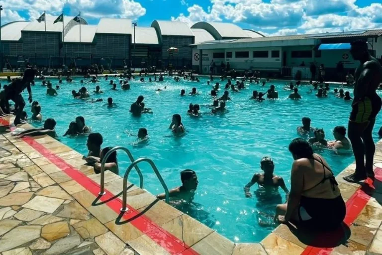 VERÃO EM GUARULHOS: CEUS ATRAEM MILHARES DE PESSOAS E CONSOLIDAM LAZER PÚBLICO DE QUALIDADE