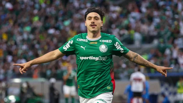 Palmeiras vence São Paulo por 3 a 1 e amplia tabu histórico no Choque-Rei