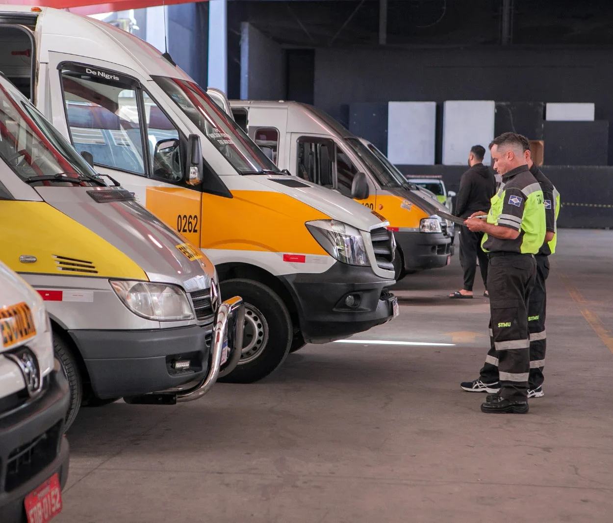 Prefeitura de Guarulhos vistoria vans do TEG para garantir segurança na volta às aulas