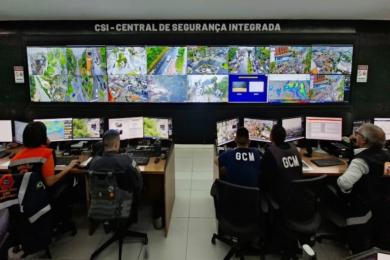 Prefeitura monitora trânsito, chuvas e segurança na CSI durante evento privado de Carnaval