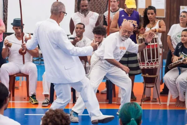 Capoeira em Guarulhos: Nova lei municipal cria o Dia do Mestre e da Mestra Capoeirista